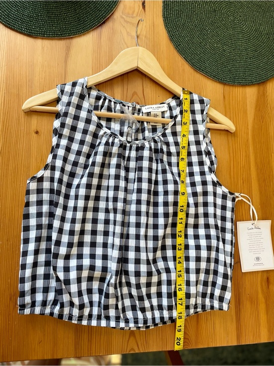 Laura Ashley Tops - NWT Laura Ashley Black and White Gingham Sleeveless Top